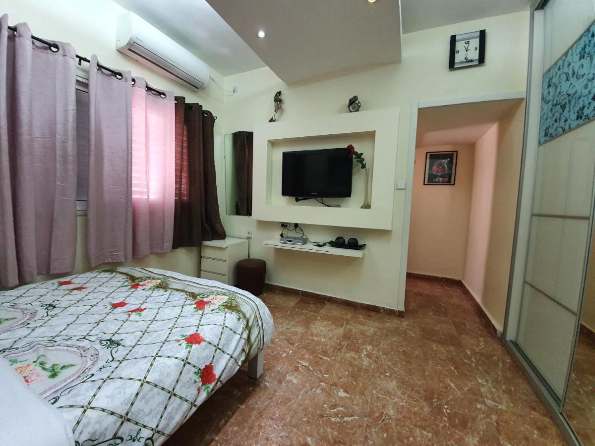 Ezore Yam Apartmens - Elmali'akh St. 4 Bat Yam Dış mekan fotoğraf