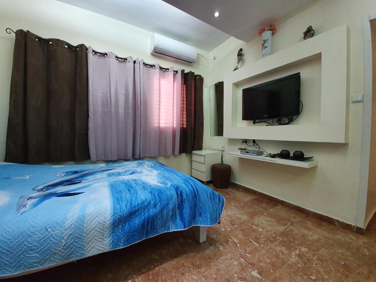 Ezore Yam Apartmens - Elmali'akh St. 4 Bat Yam Dış mekan fotoğraf