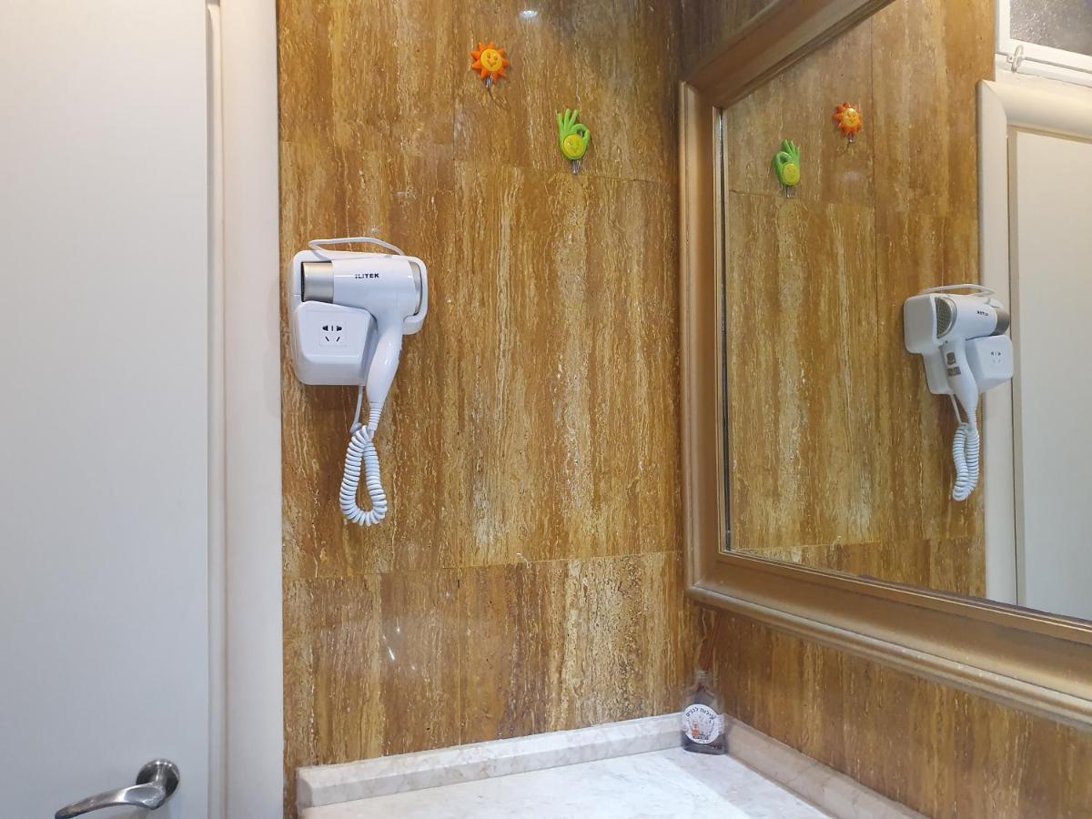Ezore Yam Apartmens - Elmali'akh St. 4 Bat Yam Dış mekan fotoğraf